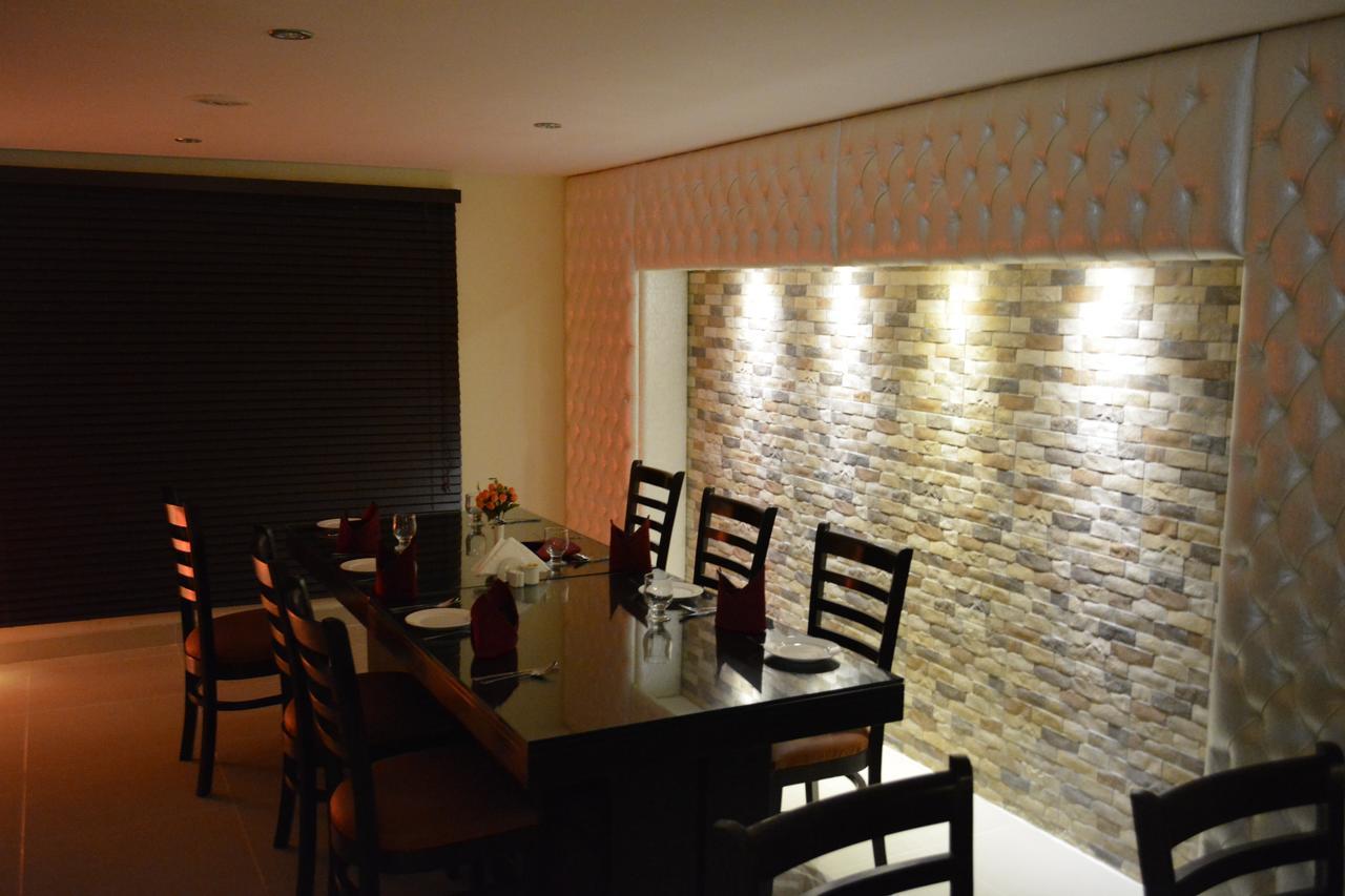 Divine Hotel Rawalpindi Exterior photo